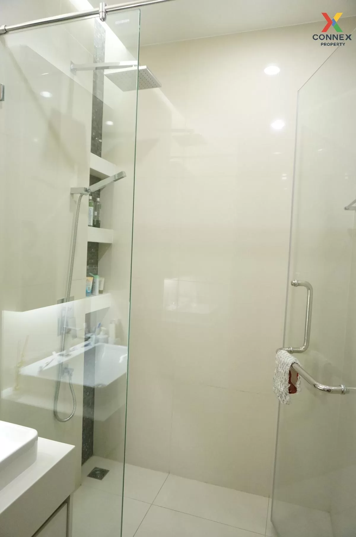 For Rent Condo , Menam Residences , BTS-Saphan Taksin , Wat Phray For Rent Condo , Menam Residences , BTS-Saphan Taksin , Wat Phray