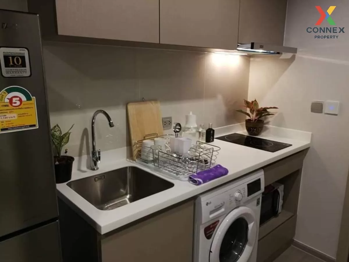 For Rent Condo , Life Ladprao , high floor , BTS-Ha Yaek Lat Phra 4