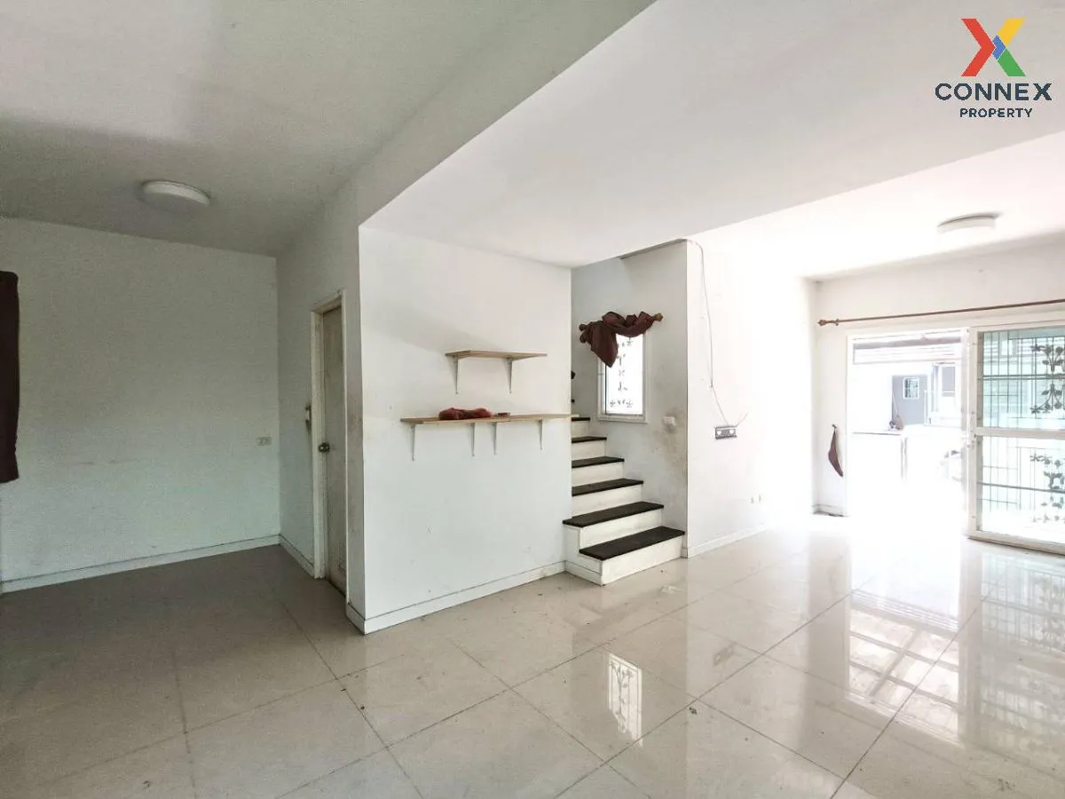 For Sale Townhouse/Townhome  , BAAN PRUKSA 86/2 LADKRABANG – SUVA