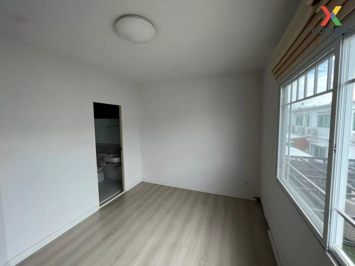 For Sale Townhouse/Townhome  , VILLAGGIO BANGNA , Bang Sao Thong  For Sale Townhouse/Townhome  , VILLAGGIO BANGNA , Bang Sao Thong