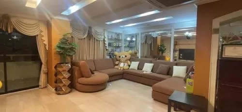 For Rent Condo , Las Colinas , high floor , MRT-Sukhumvit , Khlong Toei Nuea , Watthana , Bangkok , CX-85925