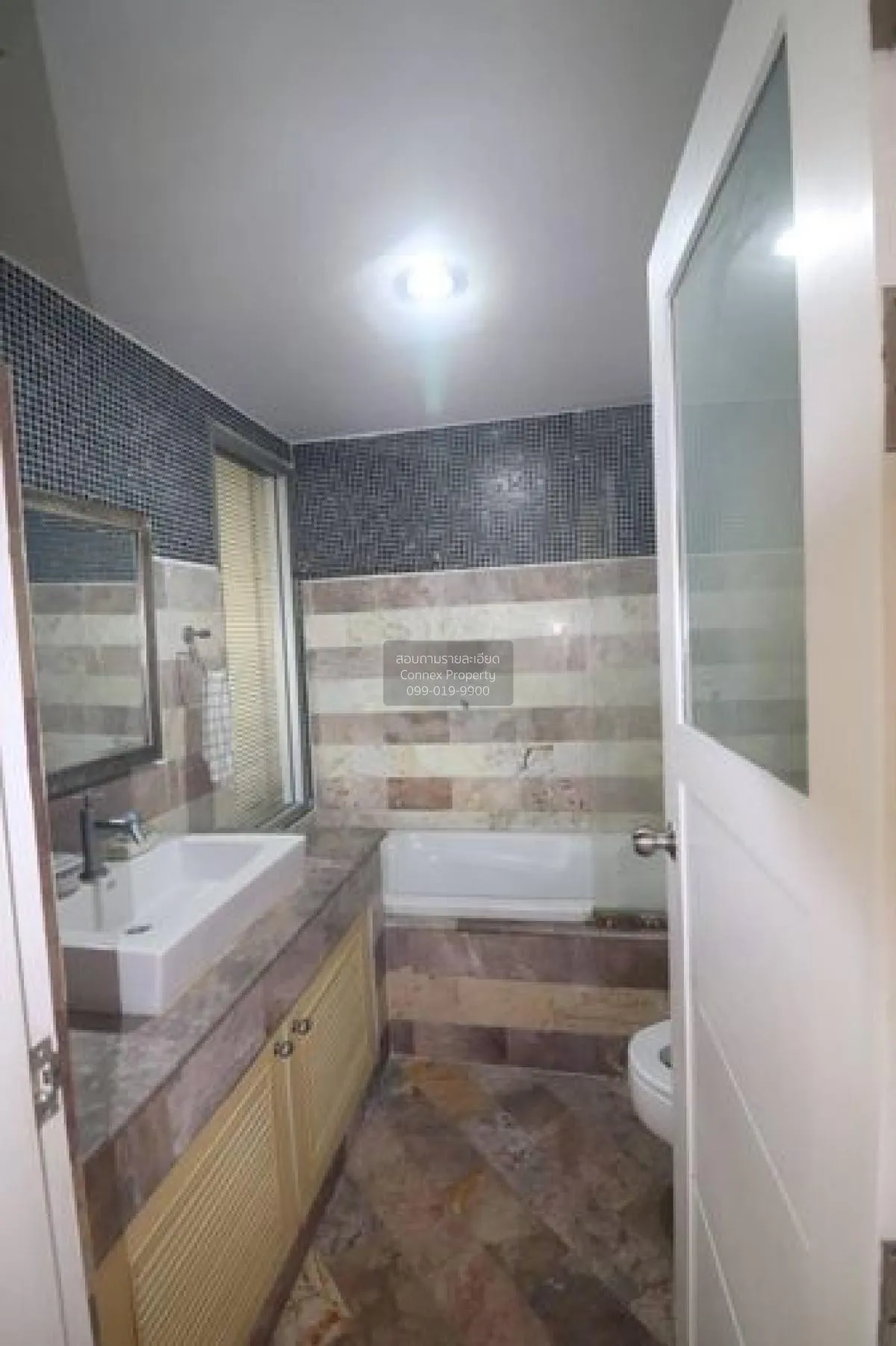 เช่าคอนโด  สุขุมวิท สวีท BTS-นานา คลองเตยเหนือ เขต วัฒนา กรุงเทพ 