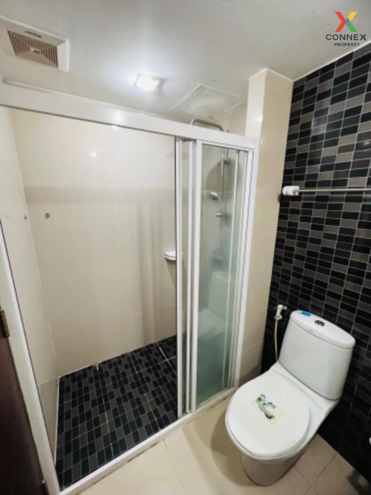 เช่าคอนโด  เจ.ดับบลิว. บูเลอวาร์ด ศรีวรา พลับพลา เขต วังทองหลาง ก