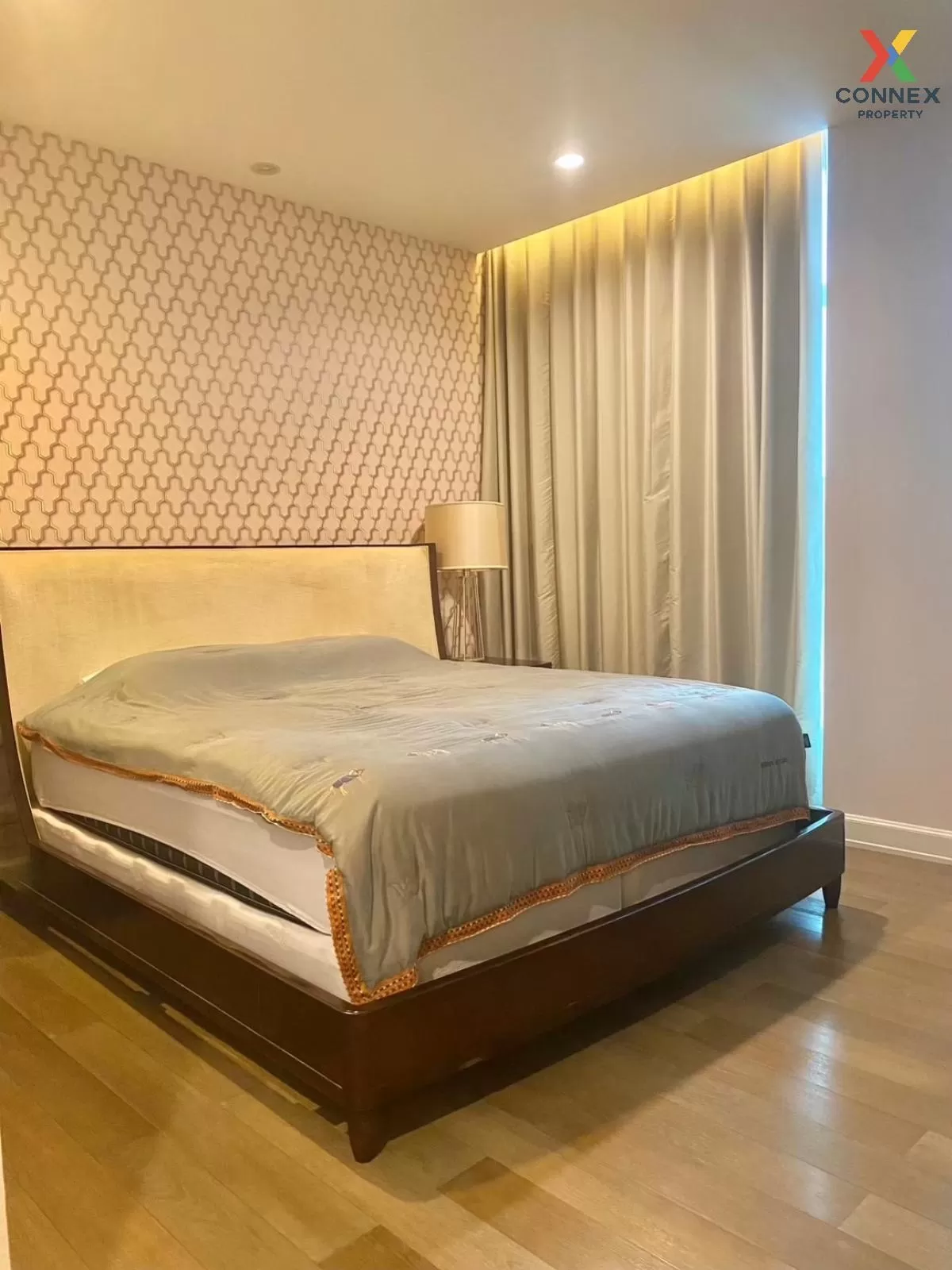 เช่าคอนโด  โอเรียนเต็ล เรสซิเด้นท์ BTS-ชิดลม ลุมพินี เขต ปทุมวัน 