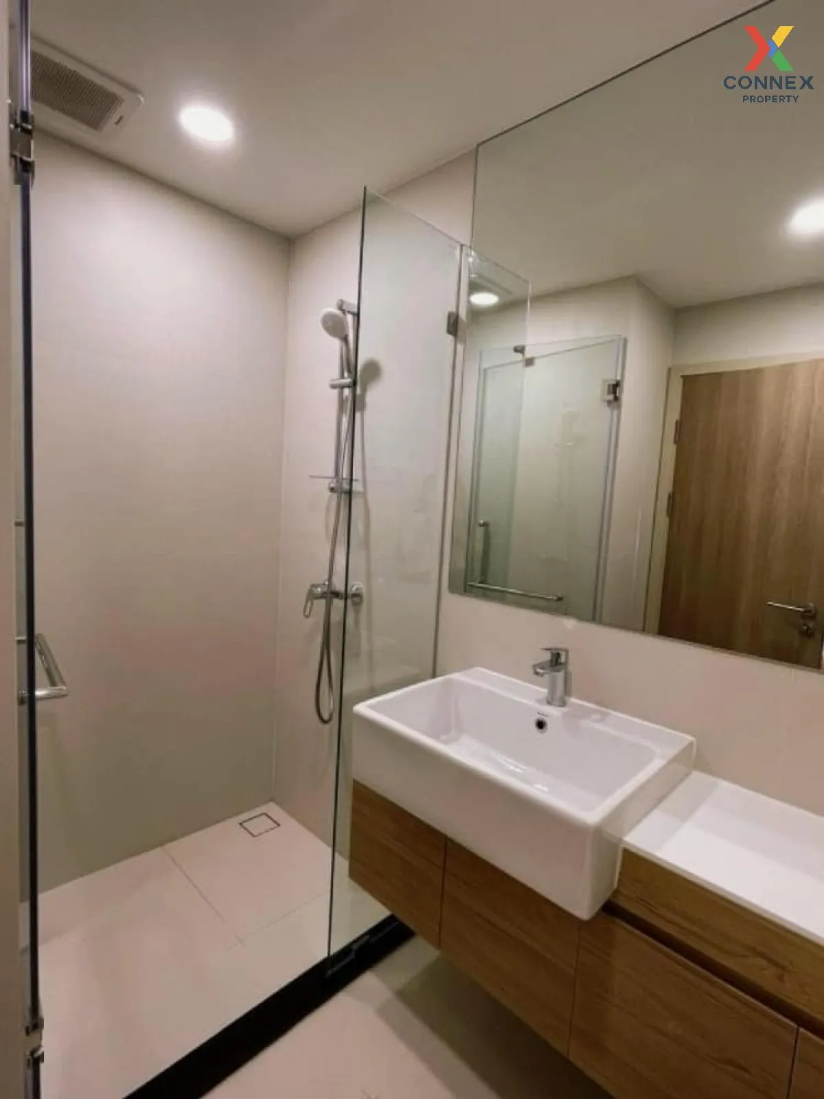 For Rent Condo , Noble Ambience Sukhumvit 42 , BTS-Ekkamai , Phra