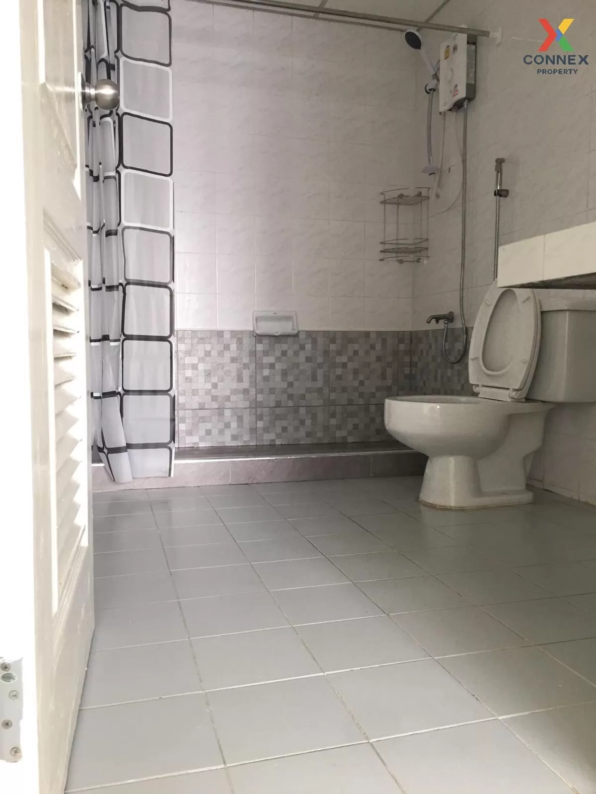 เช่าคอนโด  สาธร เพลส BTS-กรุงธนบุรี คลองต้นไทร เขต คลองสาน กรุงเท