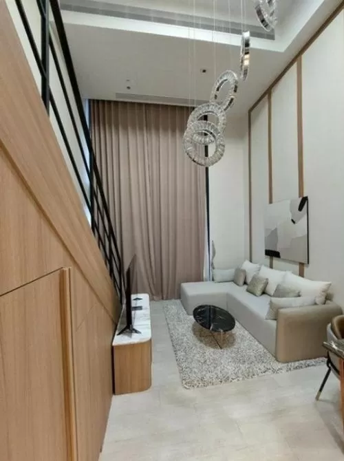 For Rent Condo , The Lofts Silom , BTS-Surasak , Silom , Bang Rak , Bangkok , CX-86385