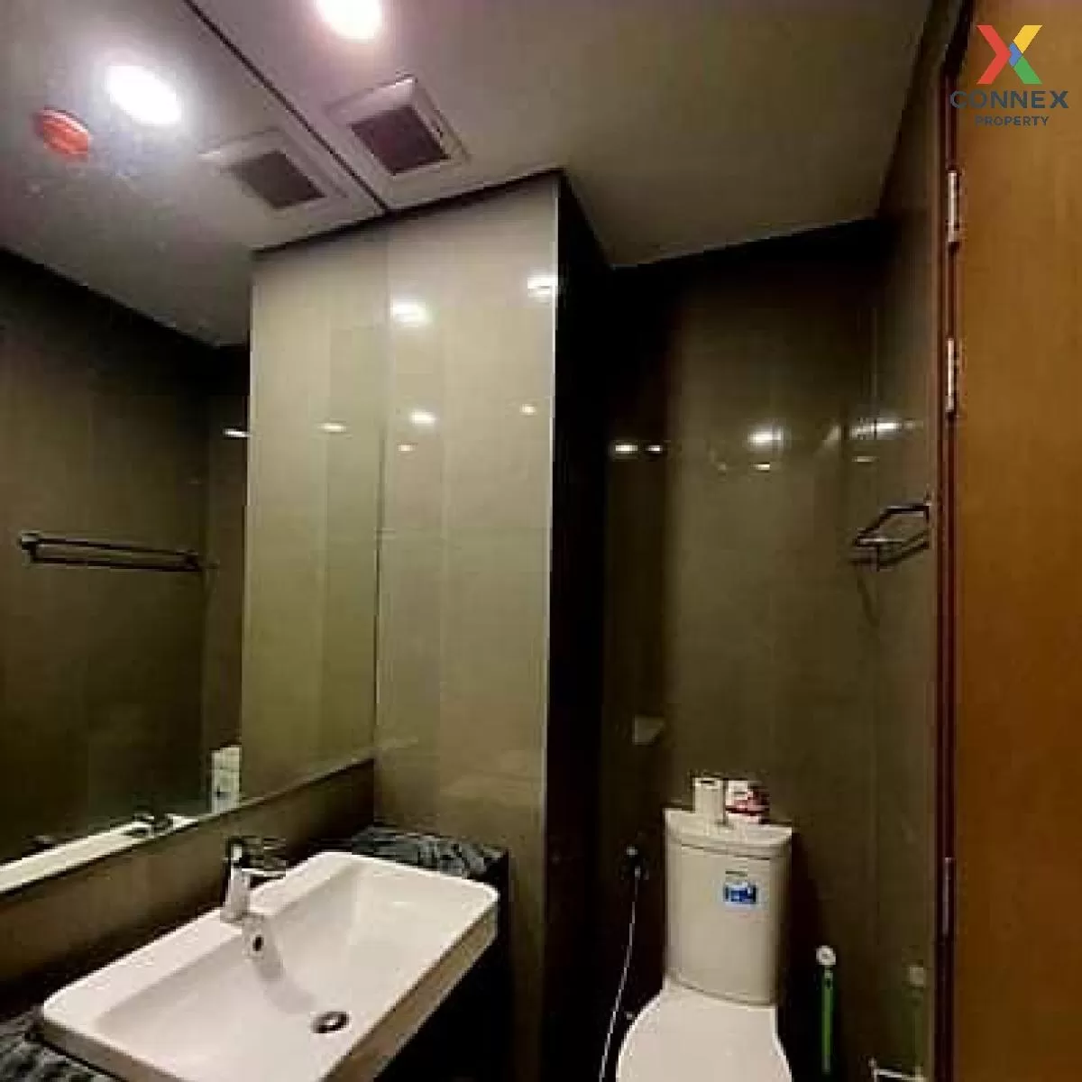 เช่าคอนโด  แอชตัน จุฬา-สีลม MRT-สามย่าน สี่พระยา เขต บางรัก กรุงเ