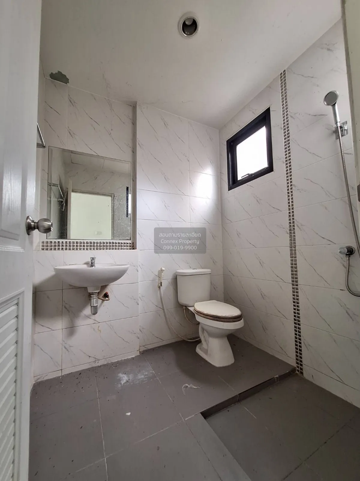 For Sale Townhouse/Townhome  , The Central Town 2 , Bueng , Si Ra