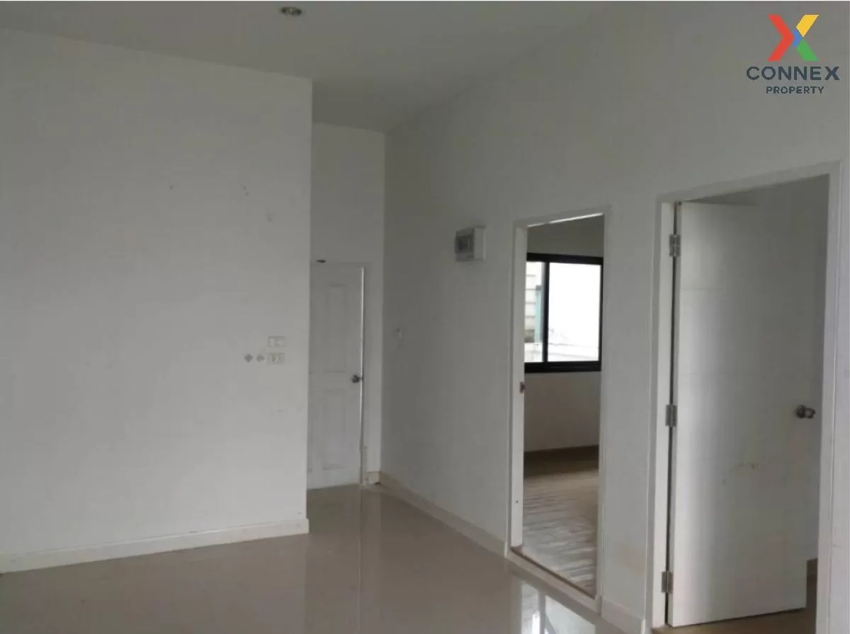 ขายทาวน์เฮ้าส์/ทาวน์โฮม  เดอะ เซ็นทรัล ทาวน์ 2 บึง ศรีราชา ชลบุรี 1