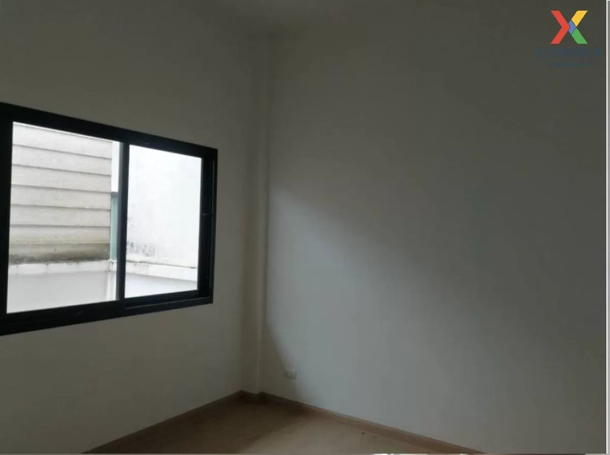 ขายทาวน์เฮ้าส์/ทาวน์โฮม  เดอะ เซ็นทรัล ทาวน์ 2 บึง ศรีราชา ชลบุรี 3