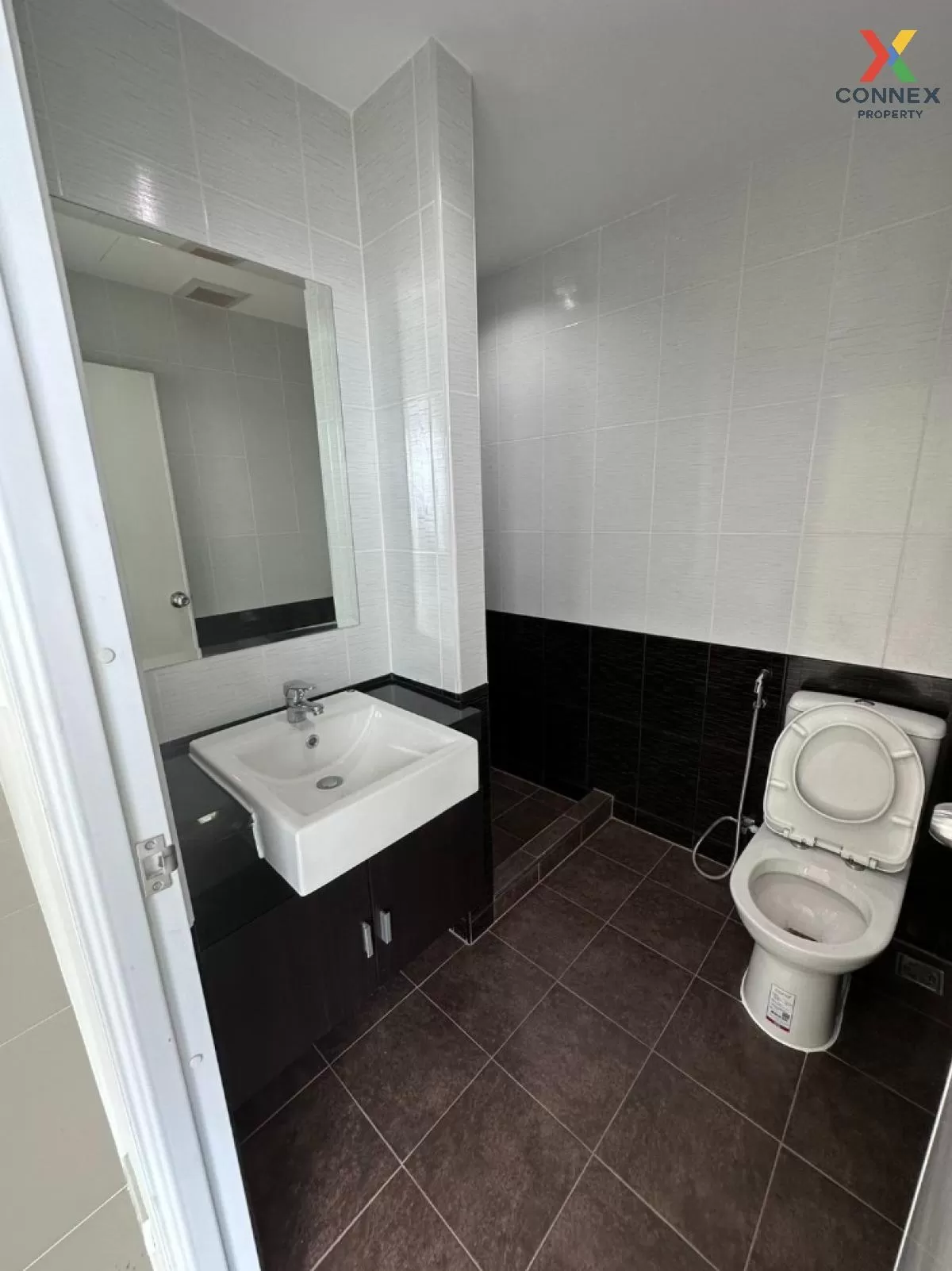 เช่าคอนโด  อัสสกาญจน์ เพลส ศรีนครินทร์ มีนบุรี เขต มีนบุรี กรุงเท