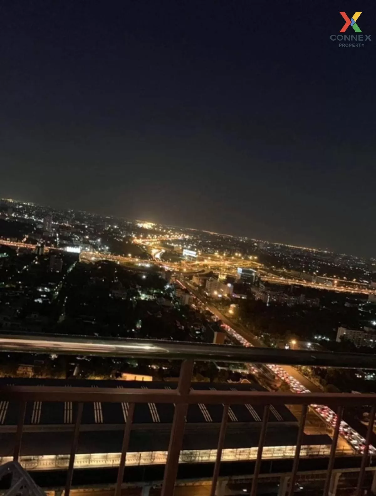 เช่าคอนโด  ศุภาลัย ปาร์ค เอกมัย - ทองหล่อ เพนท์เฮ้าส์ BTS-เอกมัย 