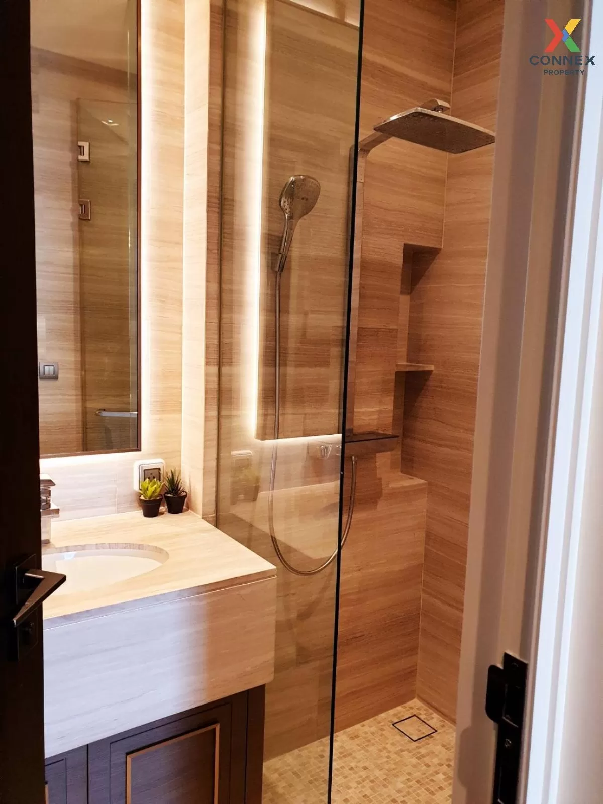 For Rent Condo , The Diplomat 39 , BTS-Phrom Phong , Khlong Tan N