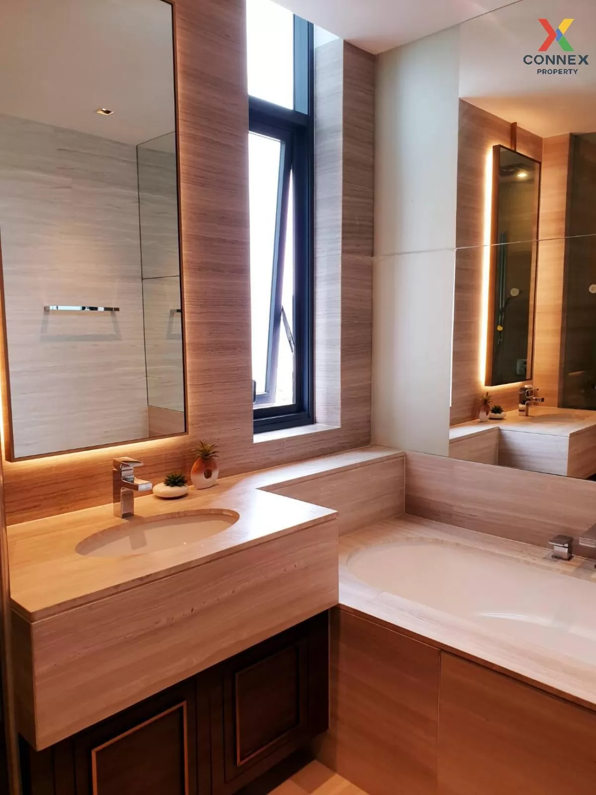 For Rent Condo , The Diplomat 39 , BTS-Phrom Phong , Khlong Tan N