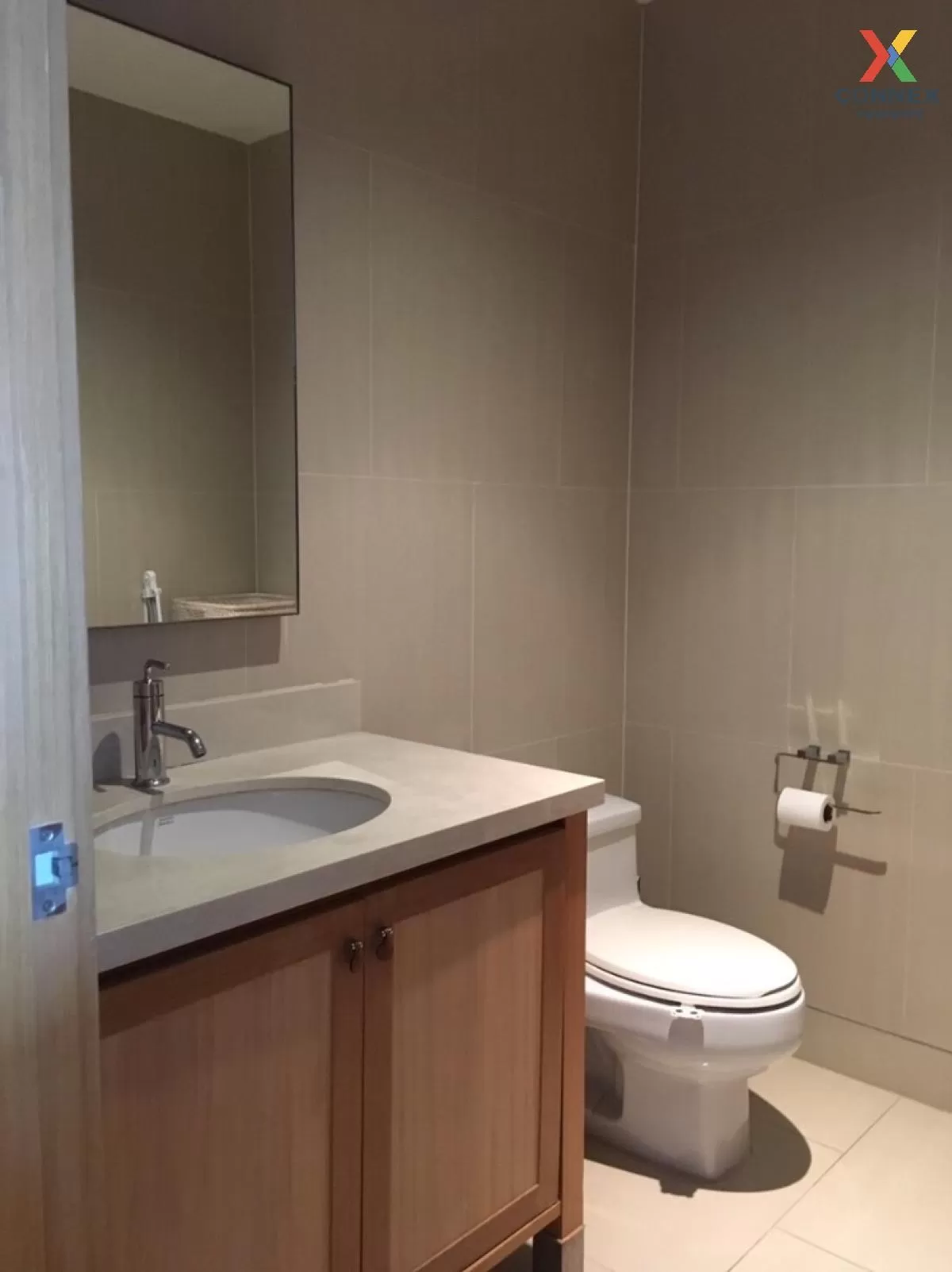 For Rent Condo , The Emporio Place , BTS-Phrom Phong , Khlong Toe