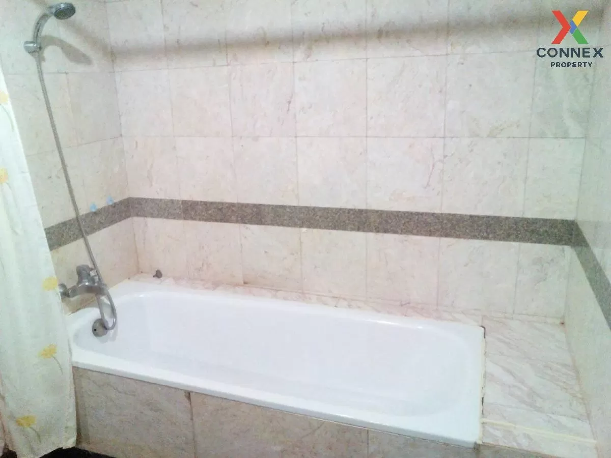 เช่าคอนโด  อโศก เพลส BTS-อโศก คลองเตยเหนือ เขต วัฒนา กรุงเทพ CX-8