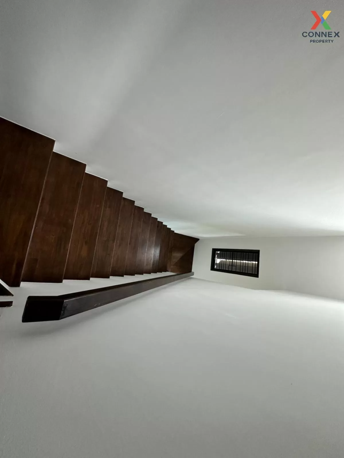 For Sale Townhouse/Townhome  ,  TOWN AVENUE RAMA 2 SOI 30 , corne