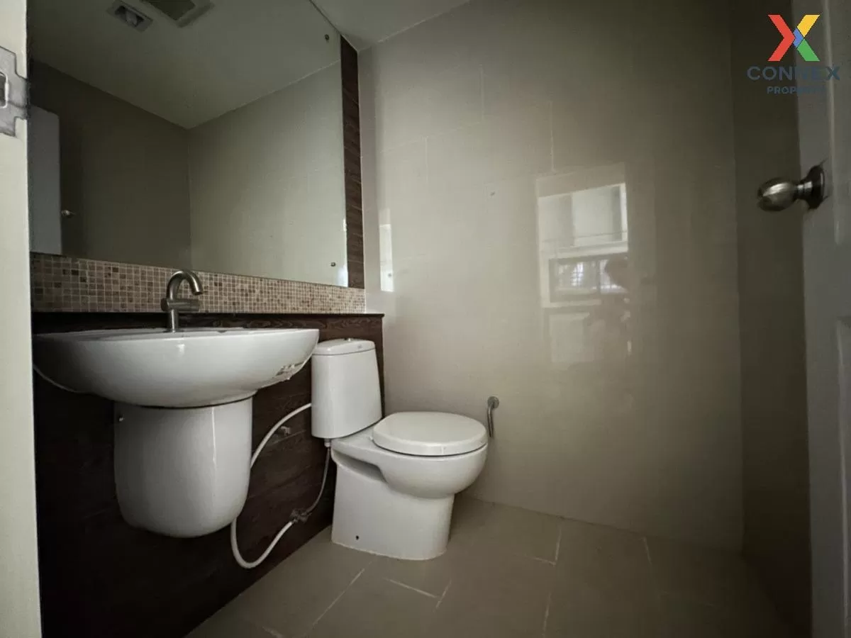 For Sale Townhouse/Townhome  ,  TOWN AVENUE RAMA 2 SOI 30 , corne