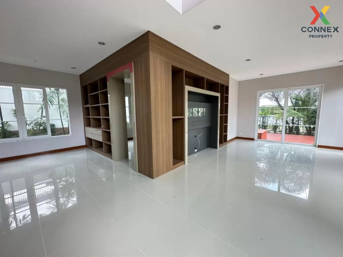ขายบ้าน  คาซ่า แกรนด์ ตากสิน – พระราม 2 ห้องมุม รีโนเวทใหม่ จอมทอ