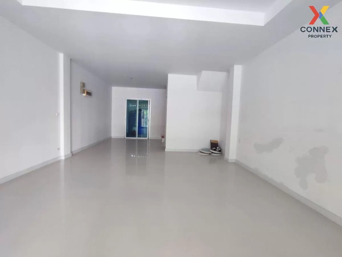 ขายทาวน์เฮ้าส์/ทาวน์โฮม  คาซ่า ยูเรก้า พระราม 2-พุทธบูชา จอมทอง จ 4