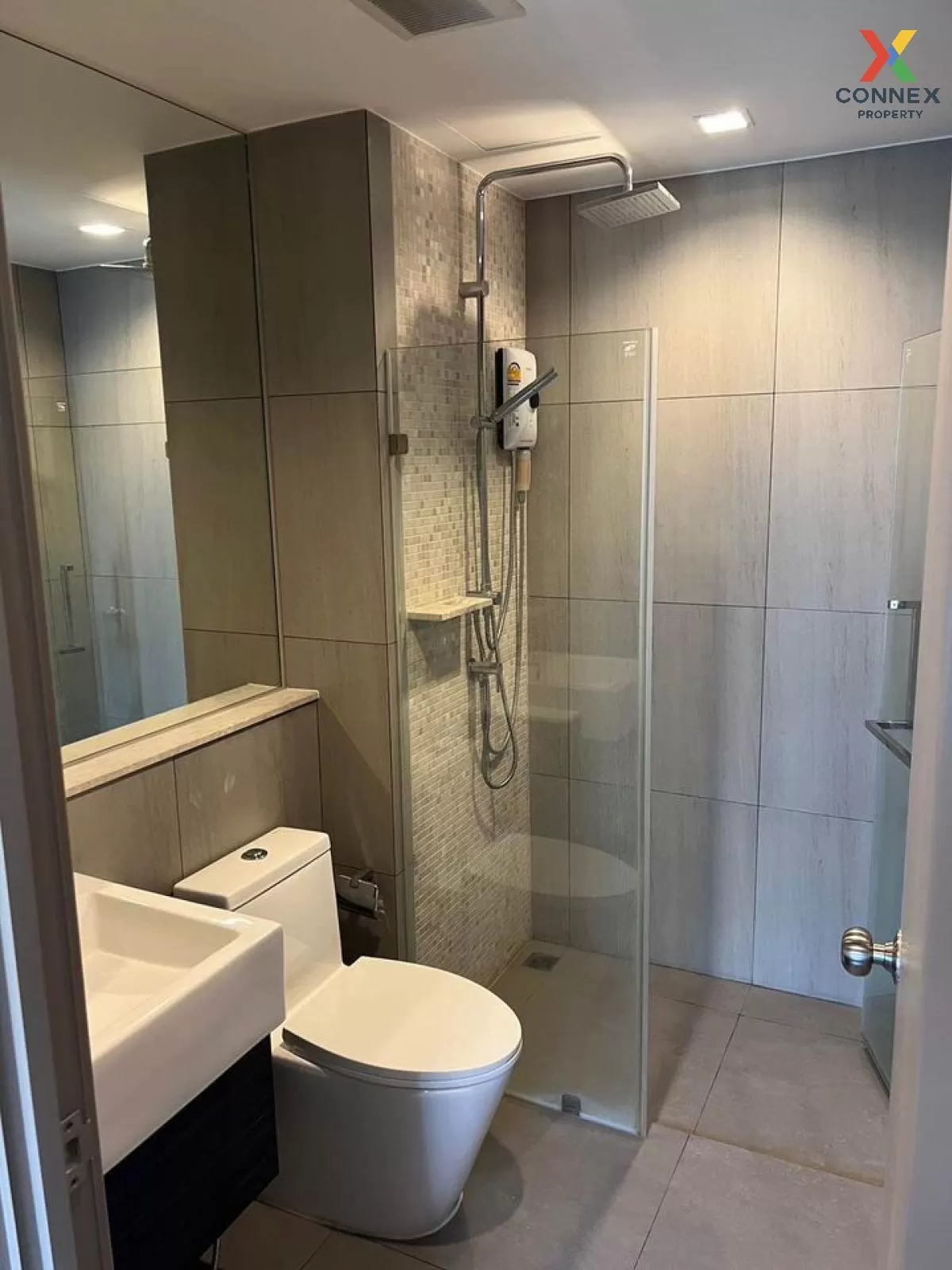 เช่าคอนโด  เดอะ โพลิแทน รีฟ ชั้นสูง วิวแม่น้ำ MRT-สะพานพระนั่งเกล