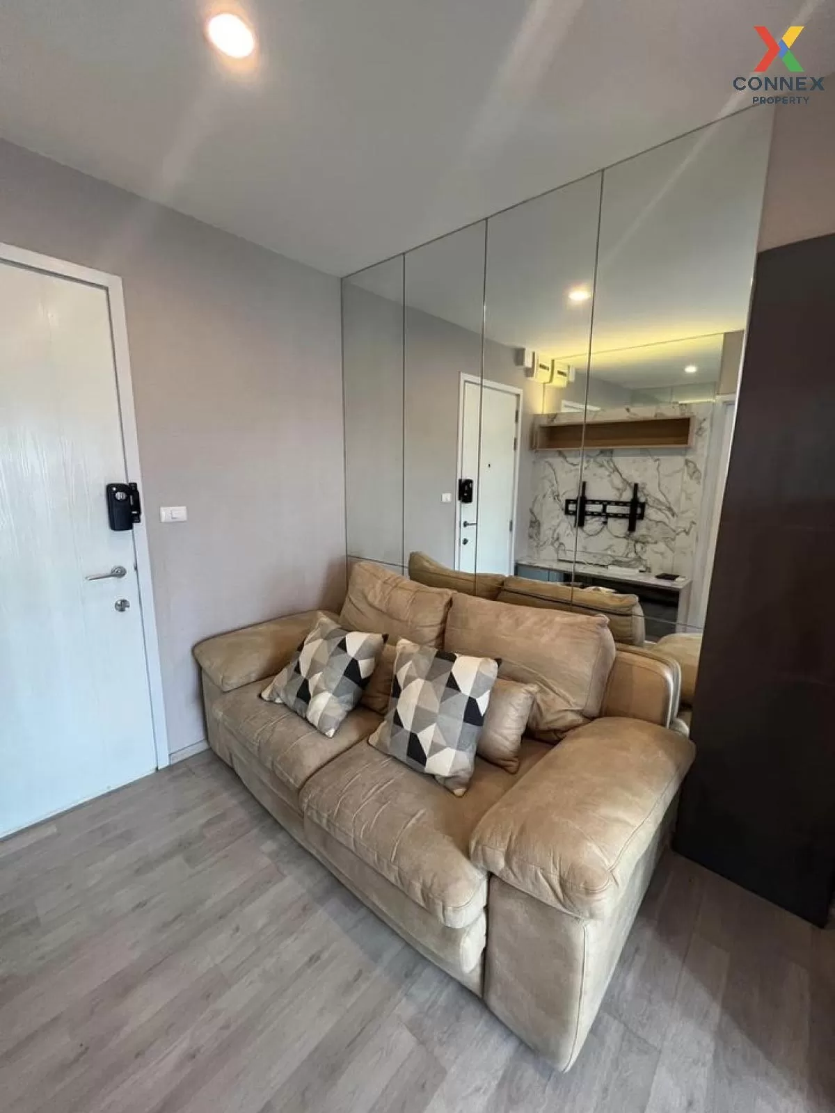 ขายคอนโด  พลัมคอนโด เซ็นทรัล สเตชั่น MRT-สามแยกบางใหญ่ เสาธงหิน บ 2