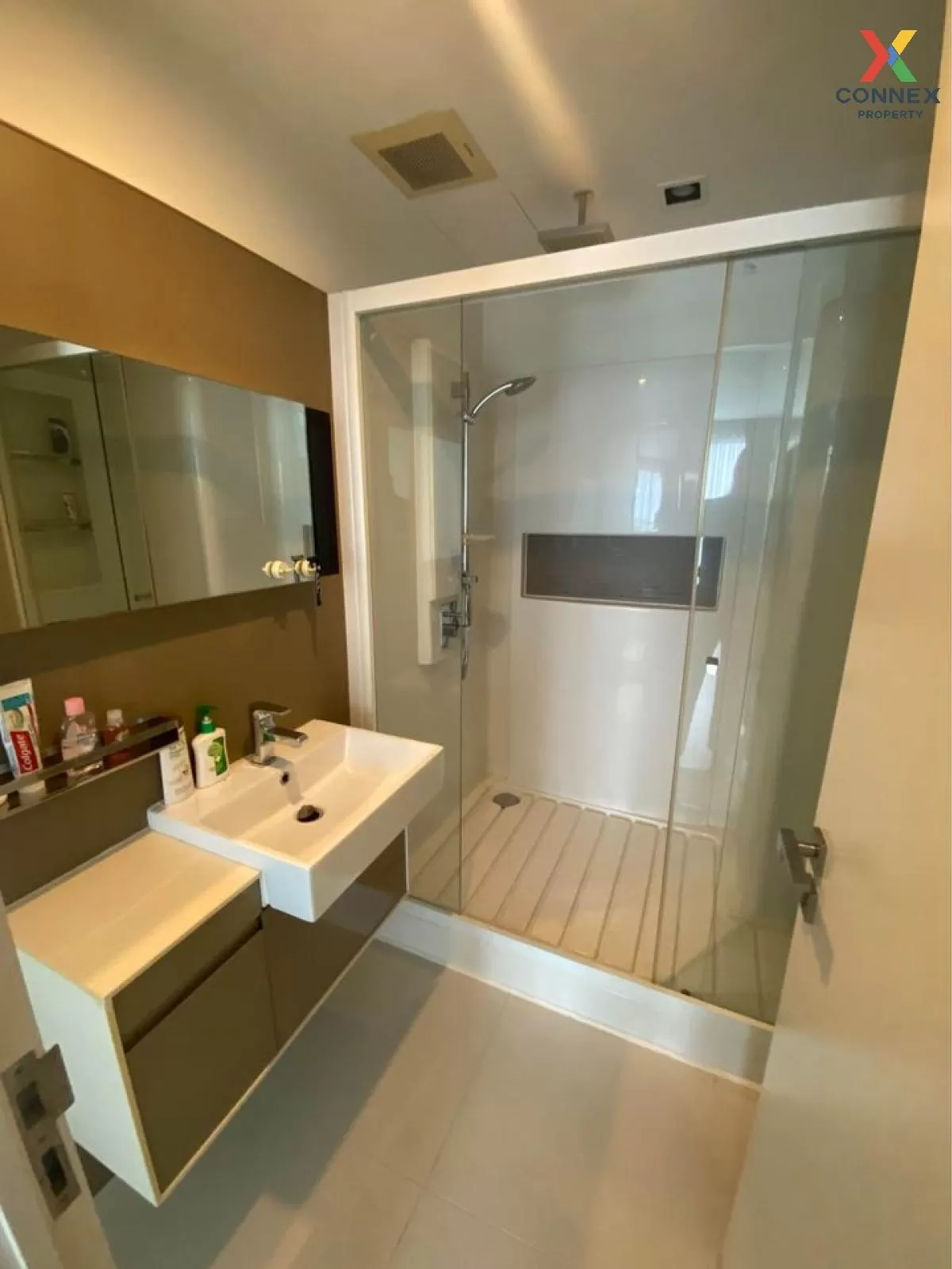 เช่าคอนโด  เดอะ รูม สาทร - ตากสิน BTS-โพธิ์นิมิตร บางยี่เรือ เขต 