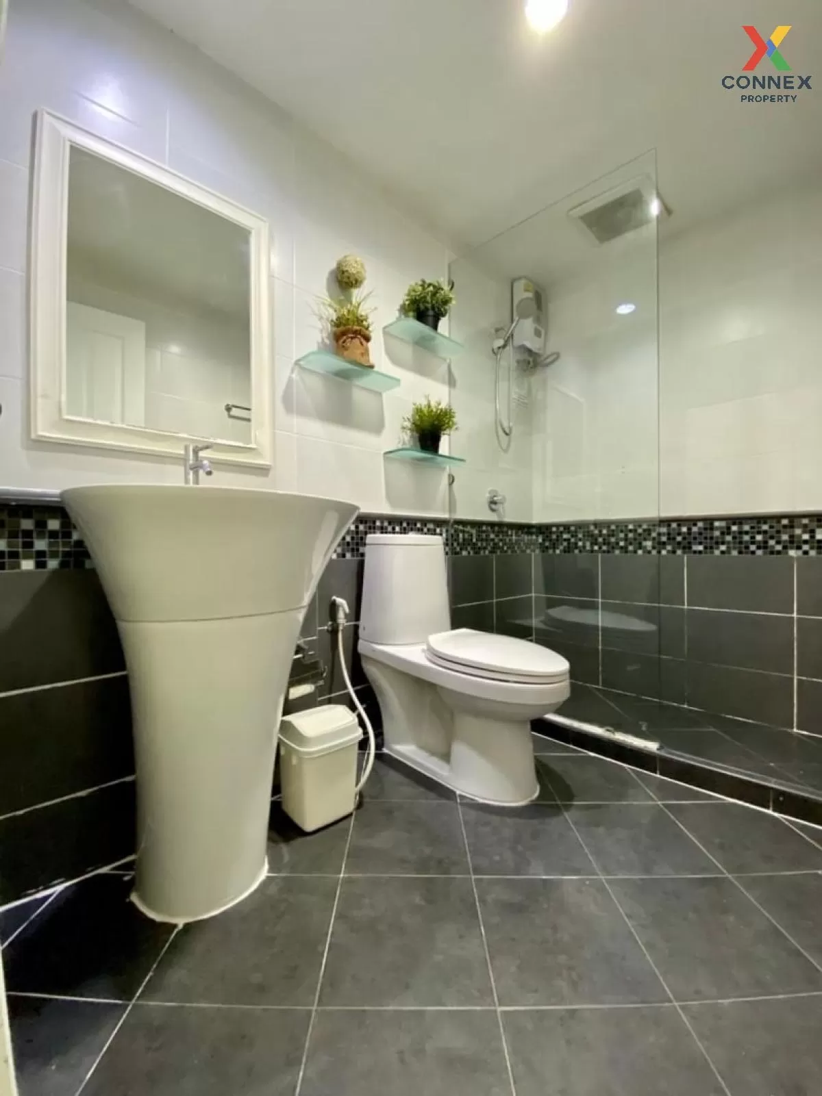 เช่าคอนโด  เดอะ วอเตอร์ฟอร์ด สุขุมวิท 50 BTS-พระโขนง พระโขนง เขต 