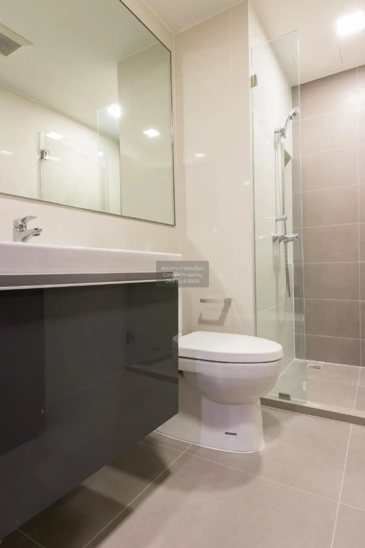 ขายคอนโด  เวนิโอ สุขุมวิท 10 ห้องมุม BTS-นานา คลองเตย เขต คลองเตย