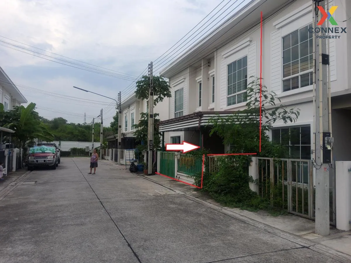 For Sale Townhouse/Townhome  ,  J City Sriracha-Assumption , Sura 3