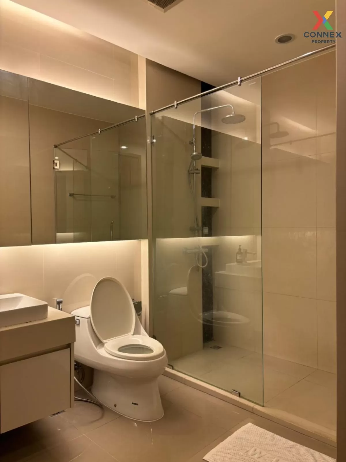 For Rent Condo , Menam Residences , BTS-Saphan Taksin , Wat Phray