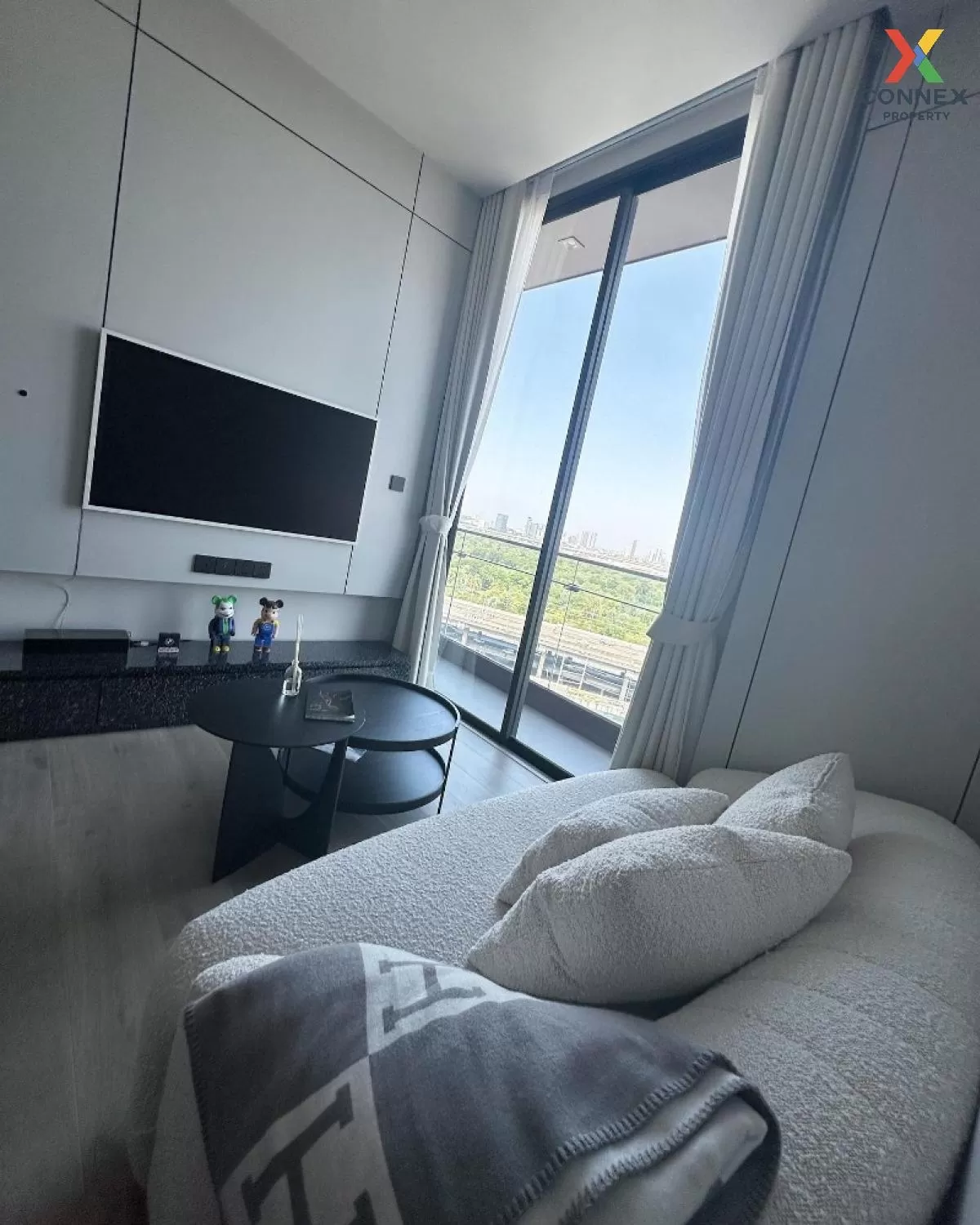 เช่าคอนโด  เดอะ เครสท์ พาร์ค เรสซิเดนซ์  MRT-พหลโยธิน จอมพล  เขต  2