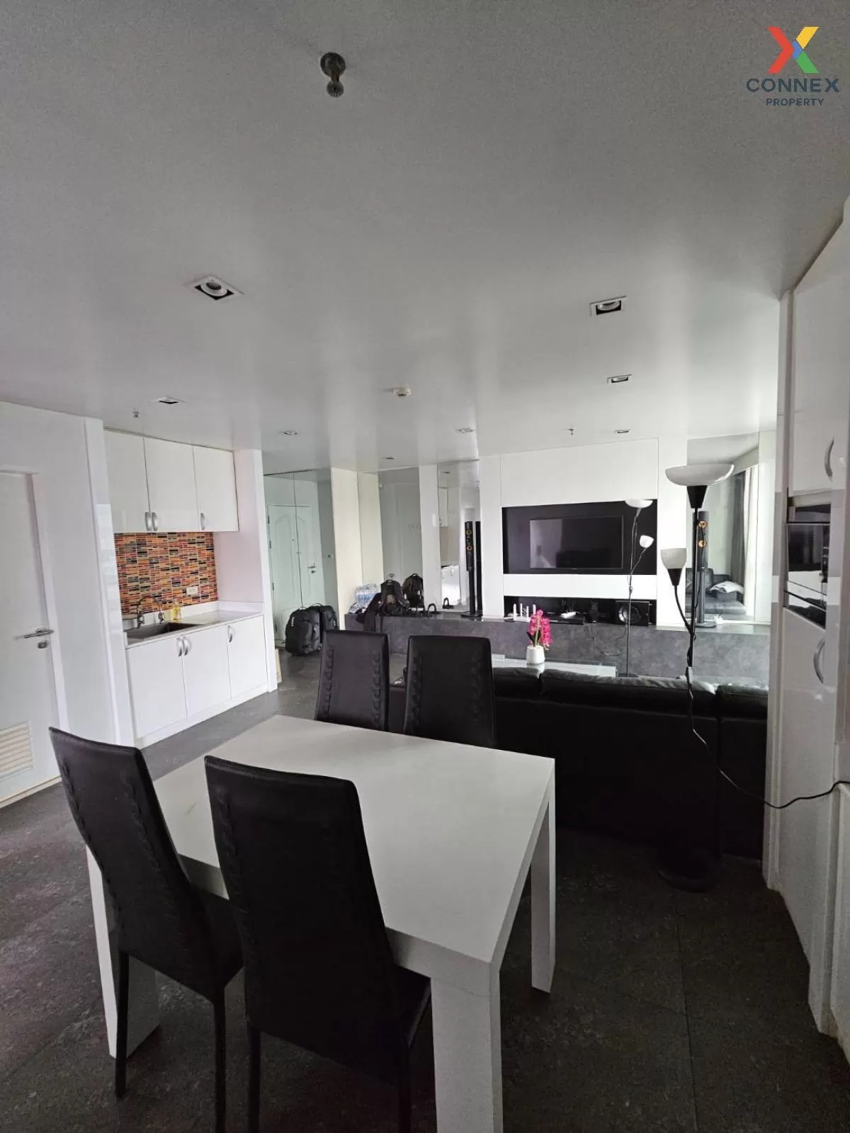 ขายคอนโด  อโศก เพลส BTS-อโศก คลองเตยเหนือ เขต วัฒนา กรุงเทพ CX-87