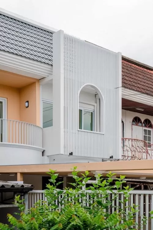 For Sale 2-storey townhome renovated Pridi 21 , wide frontage , newly renovated , Phra Khanong Nuea , Watthana , Bangkok , CX-87850