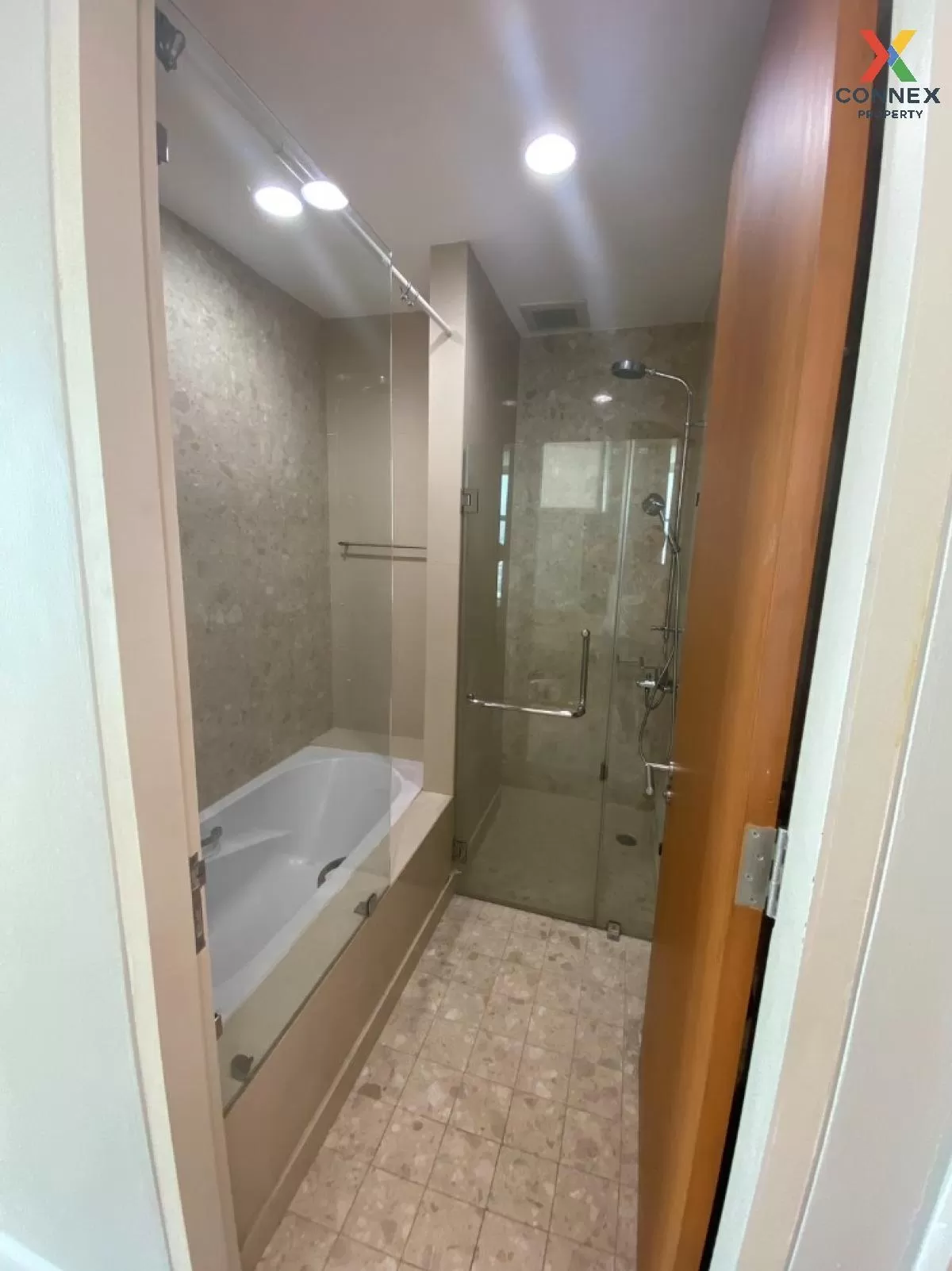 เช่าคอนโด  ชาเทรียม ริเวอร์ไซด์ เรสซิเด้นท์ วัดพระยาไกร เขต บางคอ