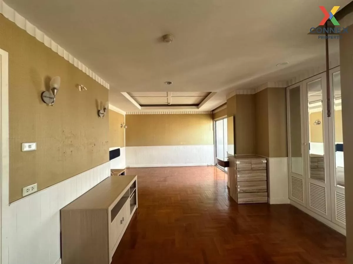 For Sale Condo , Baan Kasemsan 1 , Penthouse , BTS-National Stadi 4