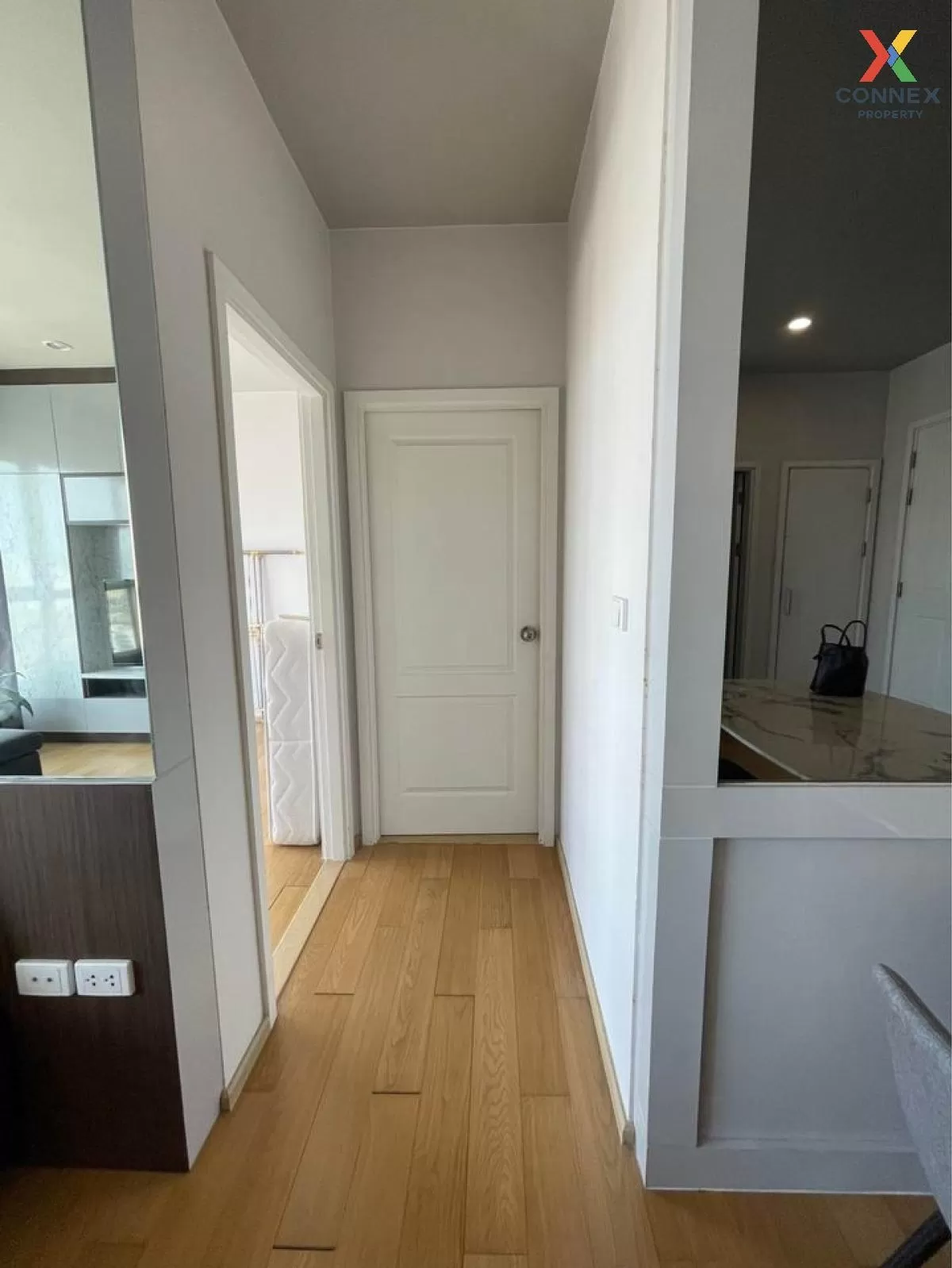 ขายคอนโด  ไฮฟ์ สาทร BTS-กรุงธนบุรี คลองต้นไทร เขต คลองสาน กรุงเทพ