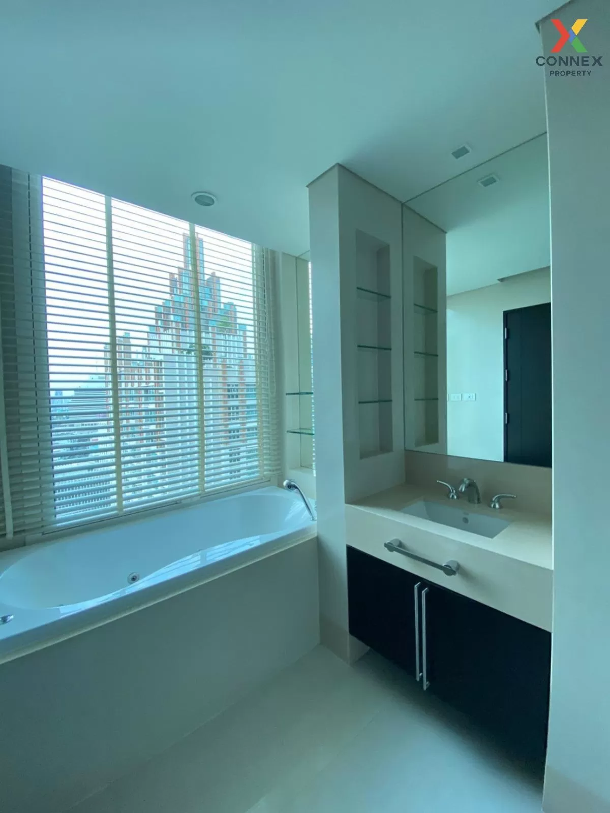 เช่าคอนโด  เดอะ พาร์ค ชิดลม ชั้นสูง BTS-ชิดลม ลุมพินี เขต ปทุมวัน