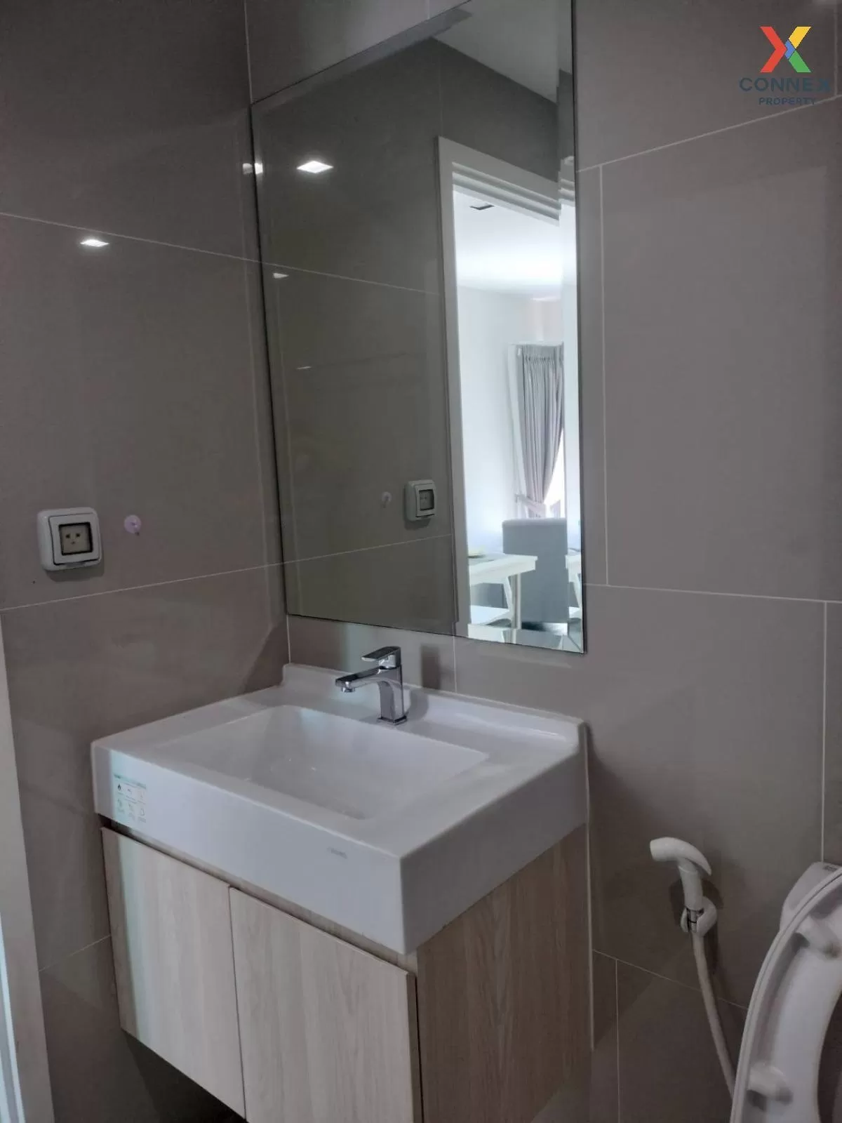 เช่าคอนโด  ริชพาร์ค @ ทริปเปิ้ล สเตชั่น ARL-หัวหมาก สวนหลวง เขต ส