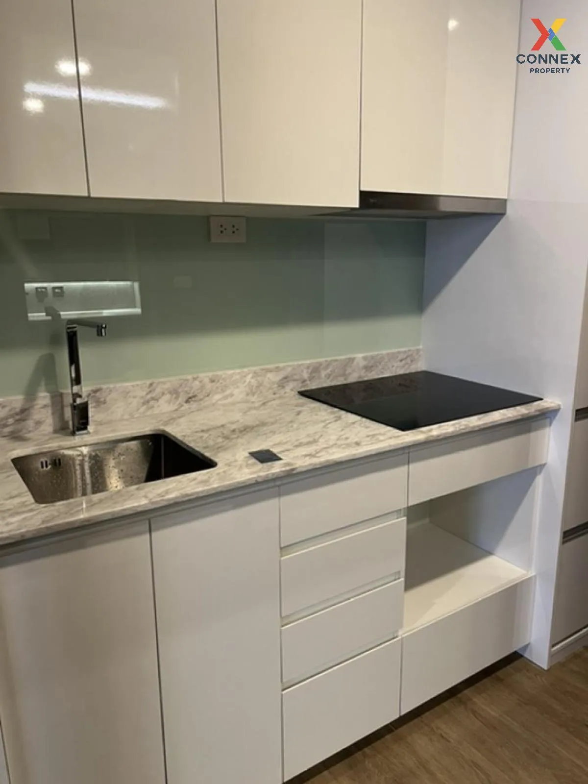 ขายคอนโด  ไซมิส พระราม 9 (แลนด์มาร์ค @MRTA Station) ห้วยขวาง เขต  4