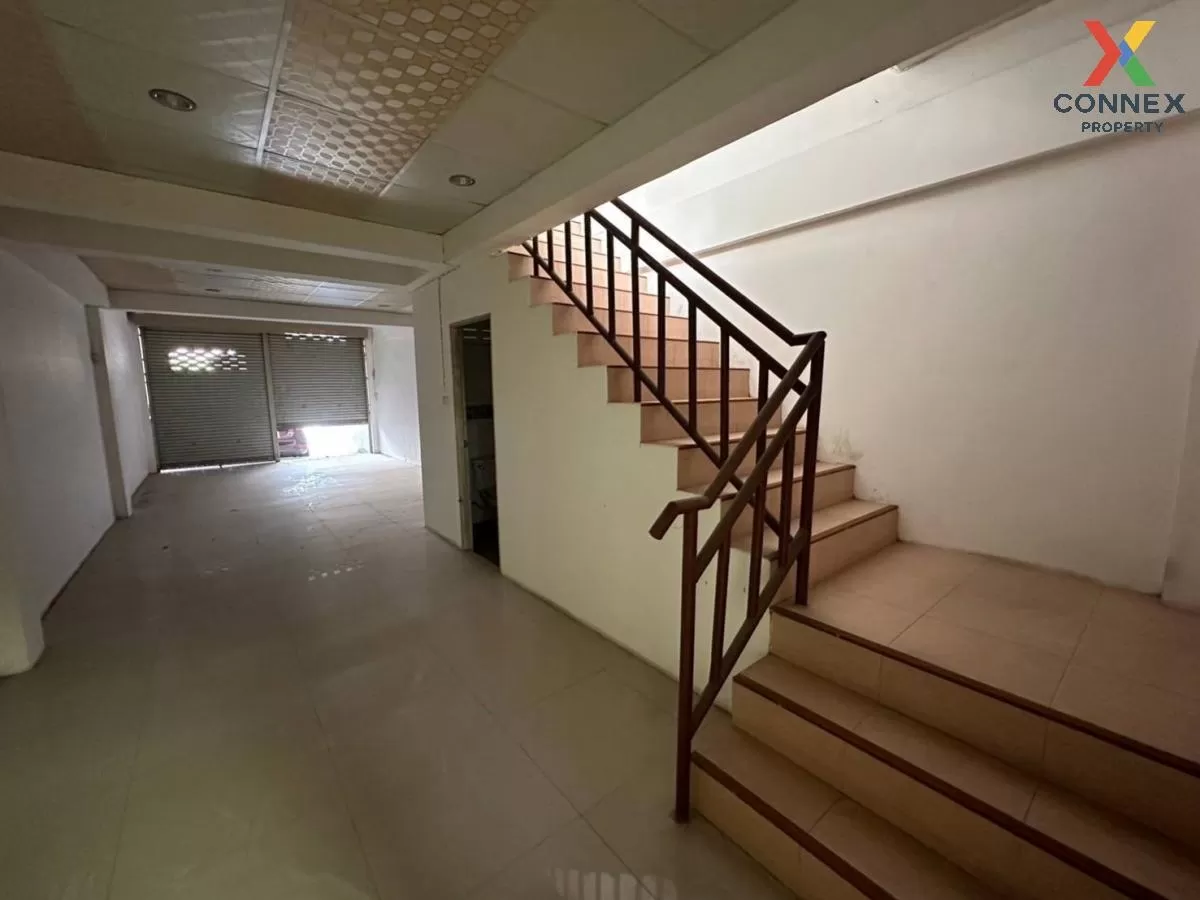 For Sale Commercial building, Phra Nakhon Si Ayutthaya , wide fro 4