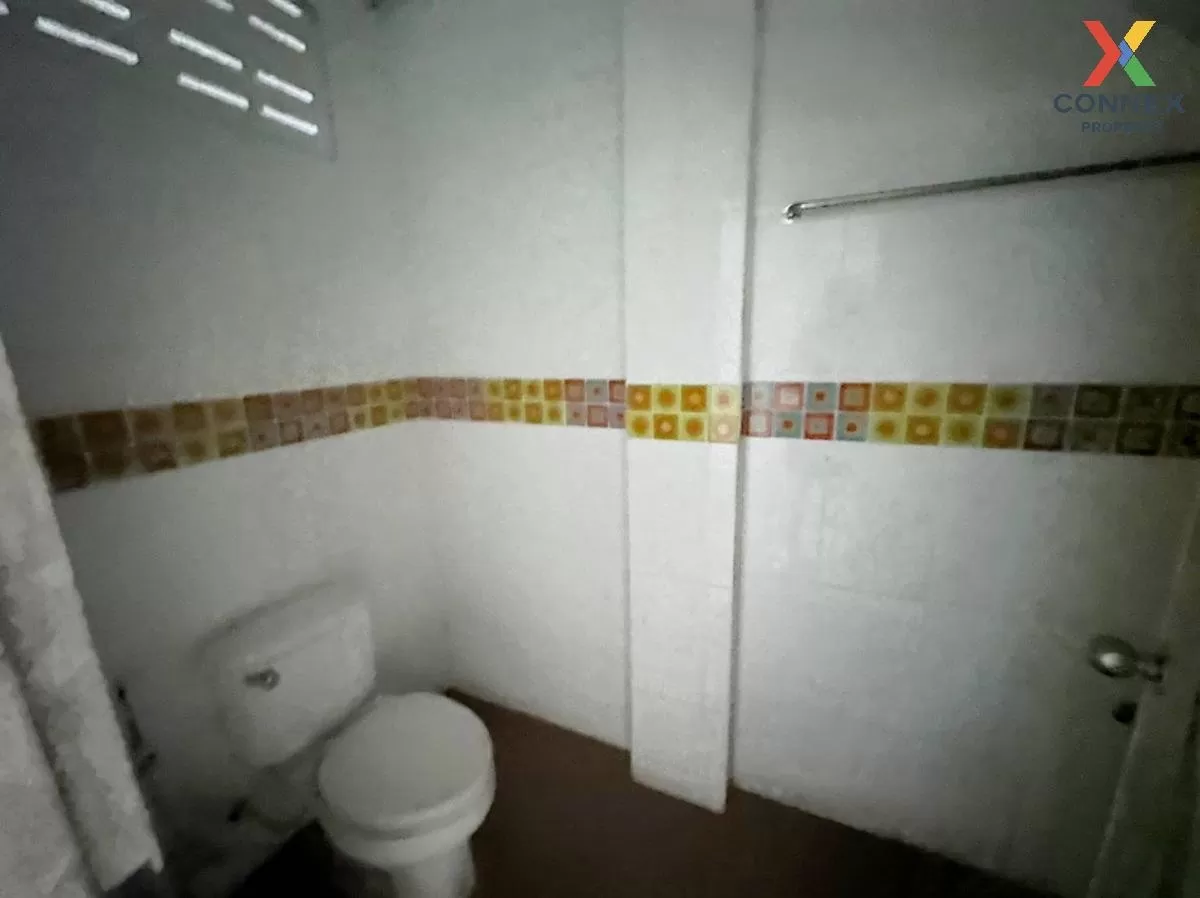 For Sale Commercial building, Phra Nakhon Si Ayutthaya , wide fro