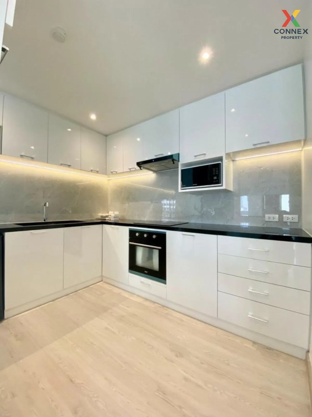 For Rent Condo , Silom Condominium , BTS-Sala Daeng , Silom , Ban