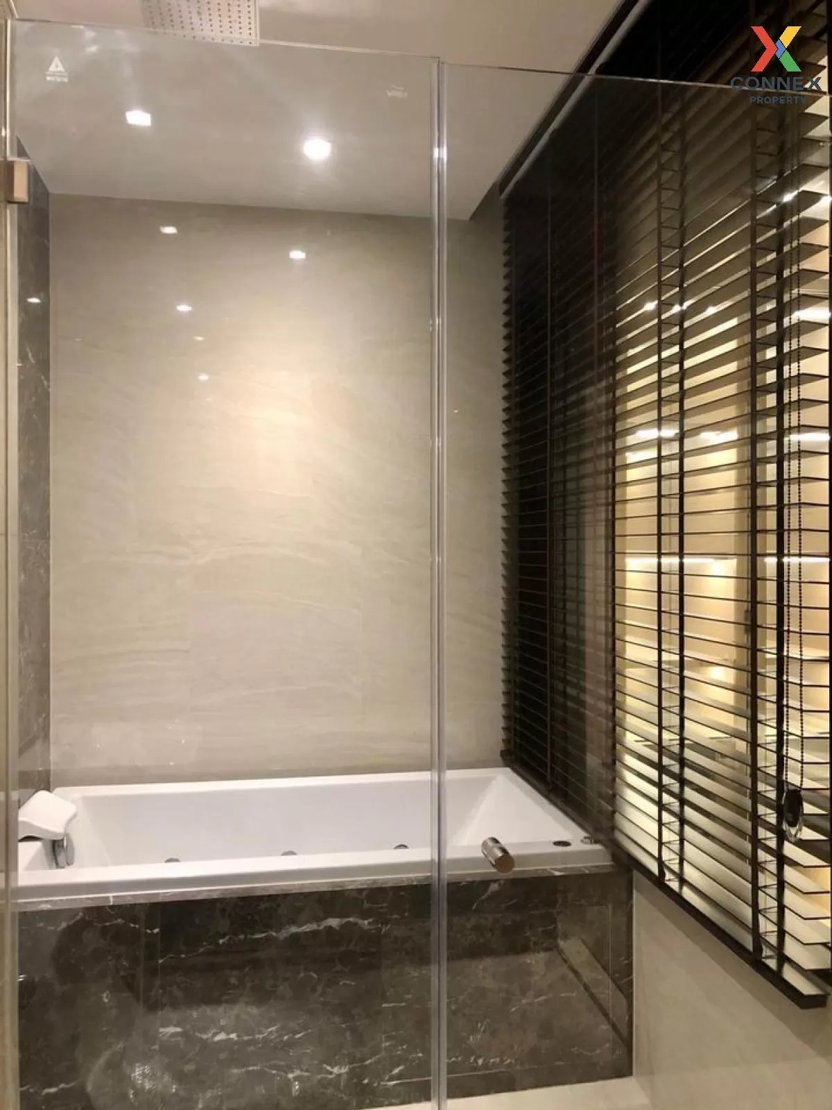 เช่าคอนโด  แอซตัน สีลม BTS-ช่องนนทรี สุริยวงศ์ เขต บางรัก กรุงเทพ