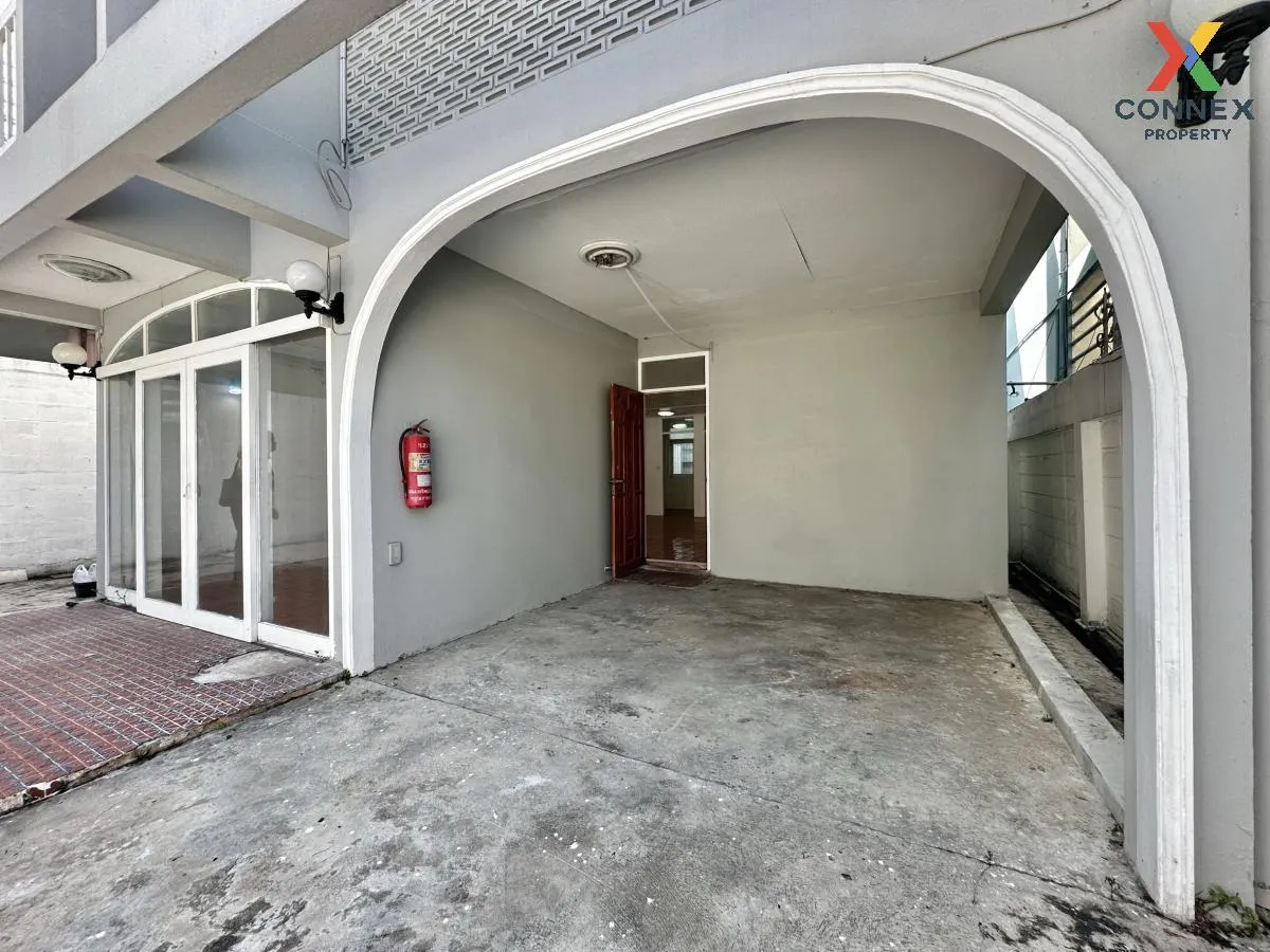 For Sale  single house 2-storey, Rama 5 road, Soi Santisuk , Than 4