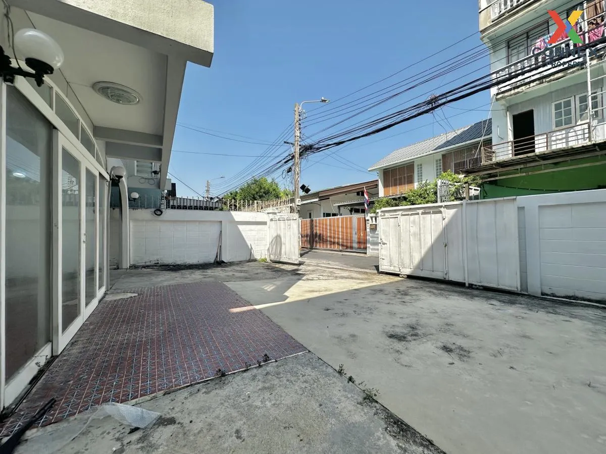 For Sale  single house 2-storey, Rama 5 road, Soi Santisuk , Than