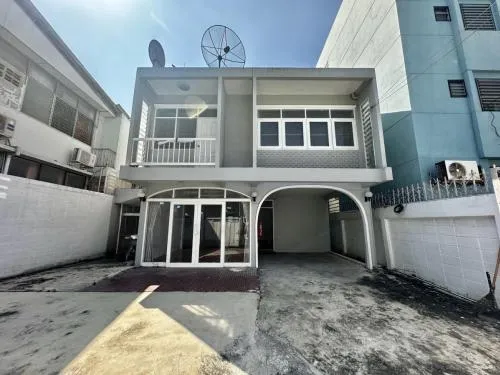 For Sale  single house 2-storey, Rama 5 road, Soi Santisuk , Thanon Nakhon Chai Si , Dusit , Bangkok , CX-88349