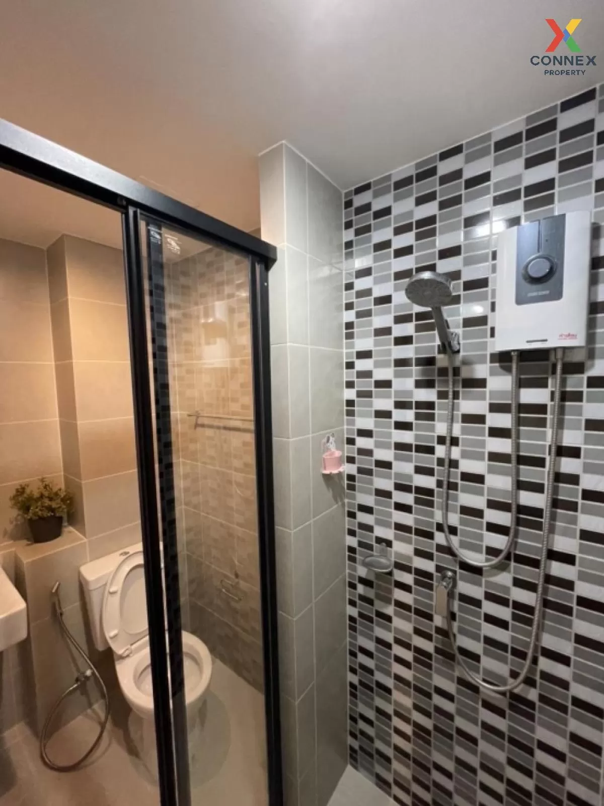 ขายคอนโด  เดอะ เบส เพชรเกษม MRT-เพชรเกษม 48 บางหว้า เขต ภาษีเจริญ