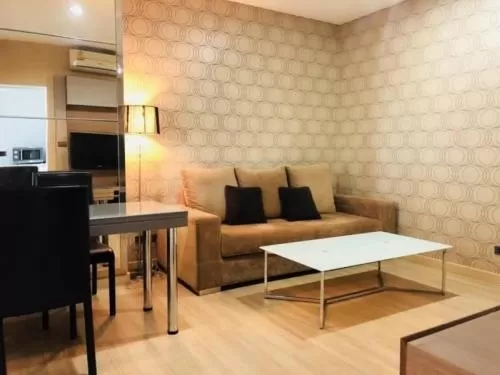 ขายคอนโด  ไลฟ์ แอท สาทร 10 BTS-ช่องนนทรี สีลม เขต บางรัก กรุงเทพ CX-88449